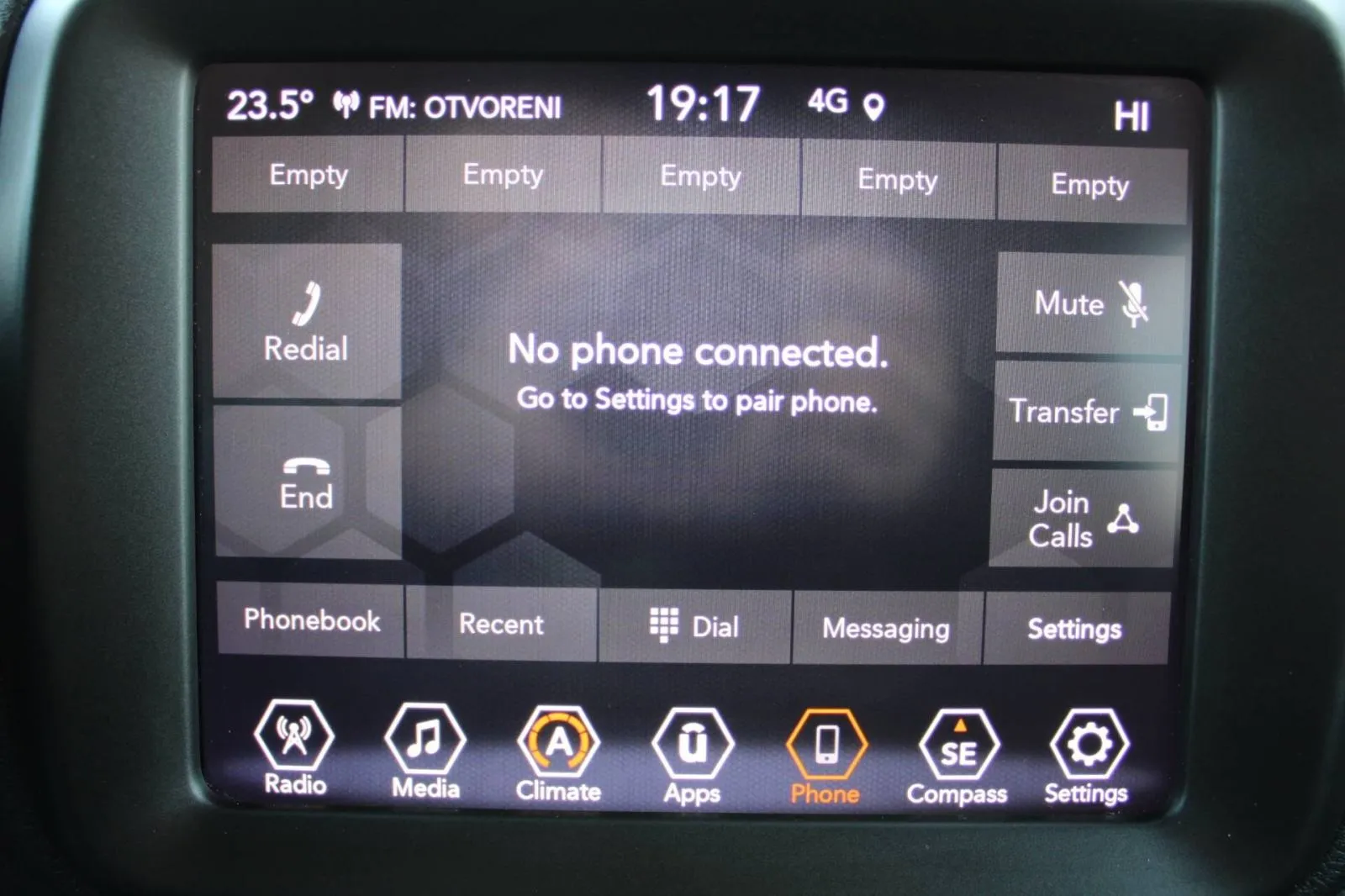 jeep renegade 1.3 t4 phev limited 4x4 automatik - slika 22