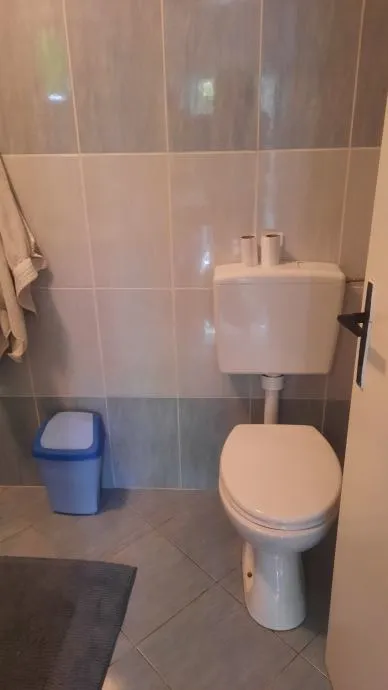 !!kuća s dvorištem,staro selo: murter, 105.00 m2 (prodaja) - slika 13