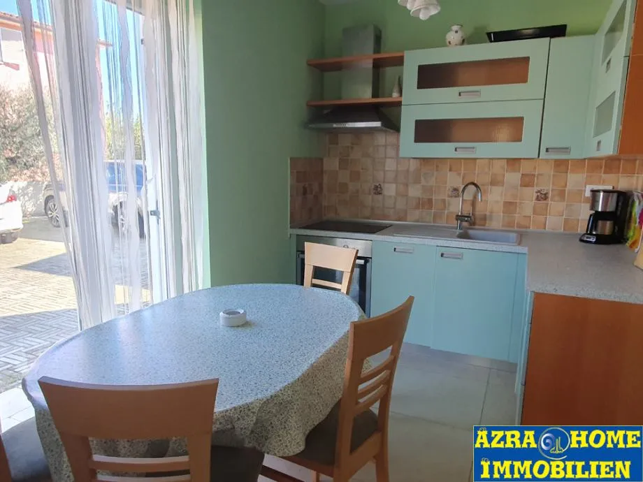vabriga, kuća na kraju niza sa malim bazenom u dvorištu - slika 6