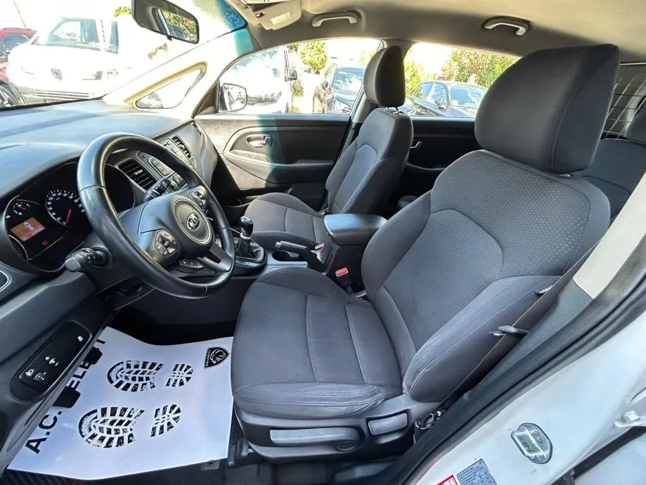 kia carens 1,7 crdi lx - servis - garancija - reg 1 god!! - slika 11