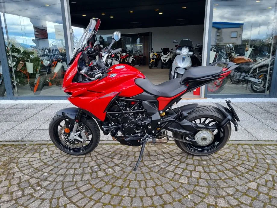 mv agusta turismo veloce rosso abs tcs, s garancijom, 2023 god. - slika 4