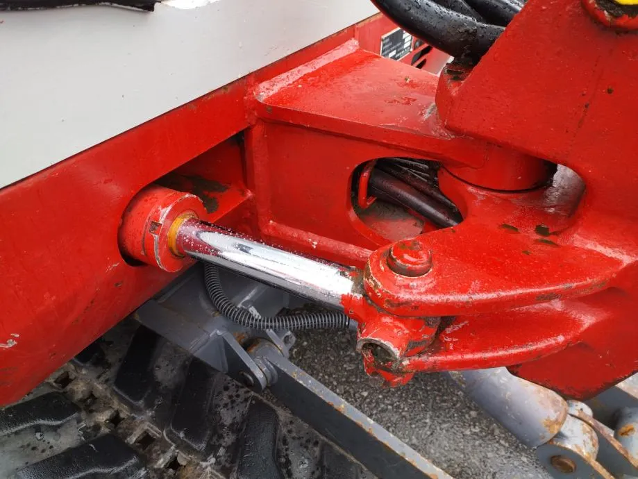 mini bager takeuchi tb 016 - slika 13