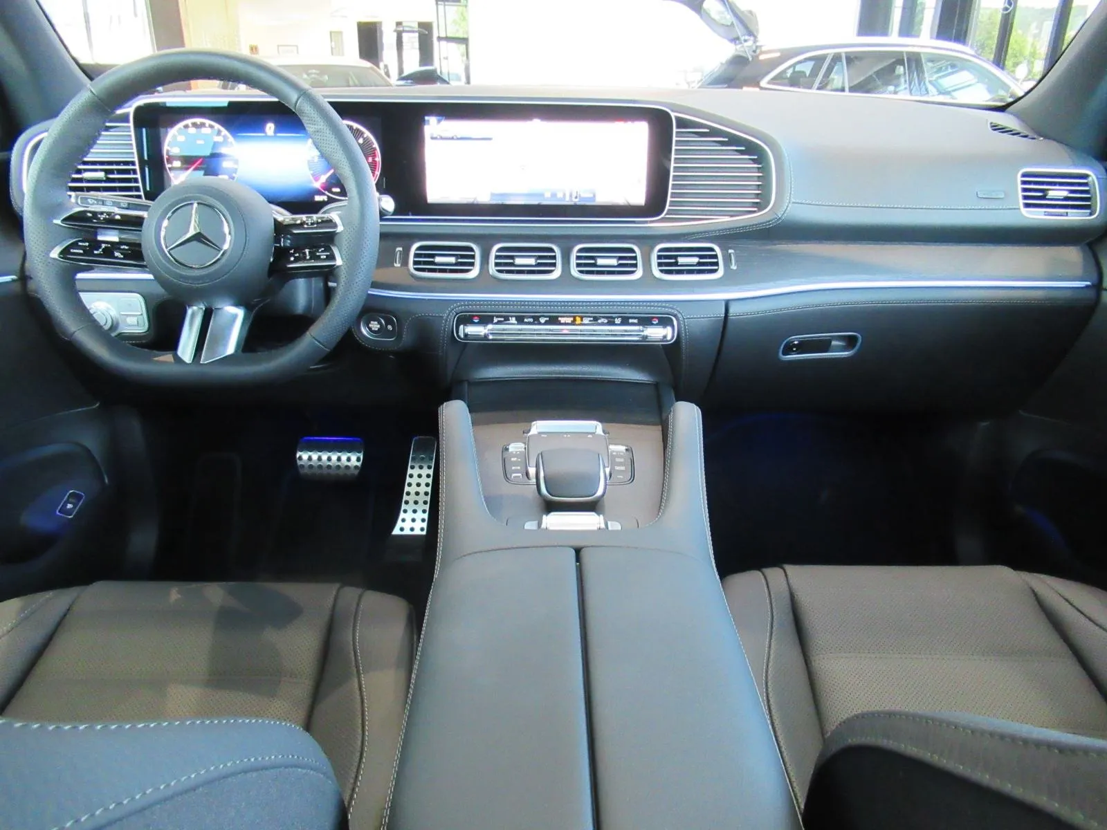 mercedes-benz gle 450 d 4matic amg line premium plus - slika 13