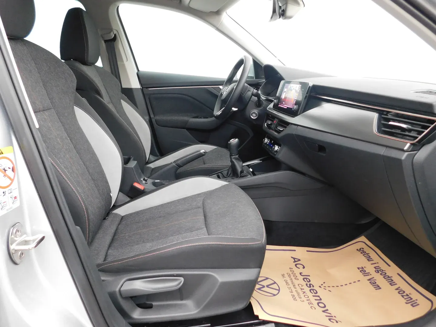 10875 škoda kamiq style 1.0 tsi - slika 12