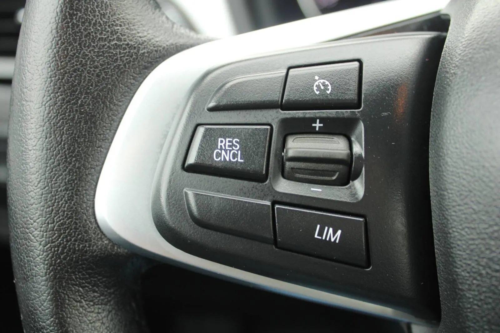 bmw x1 18d *led, navigacija* - slika 7