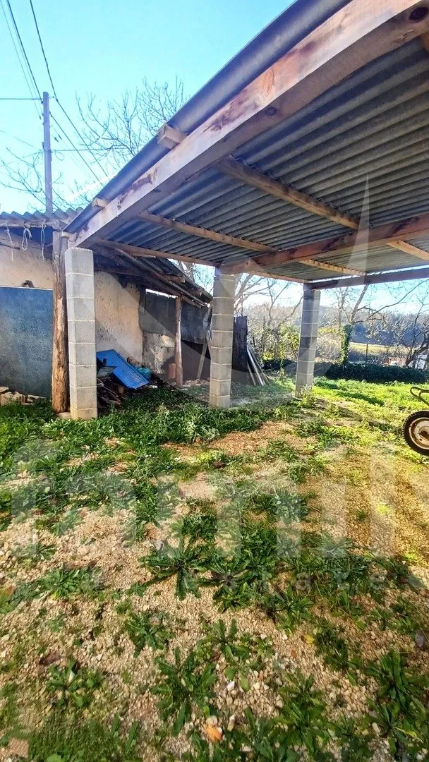 prodaja obiteljske kuće u nizu u okolici višnjana - slika 23