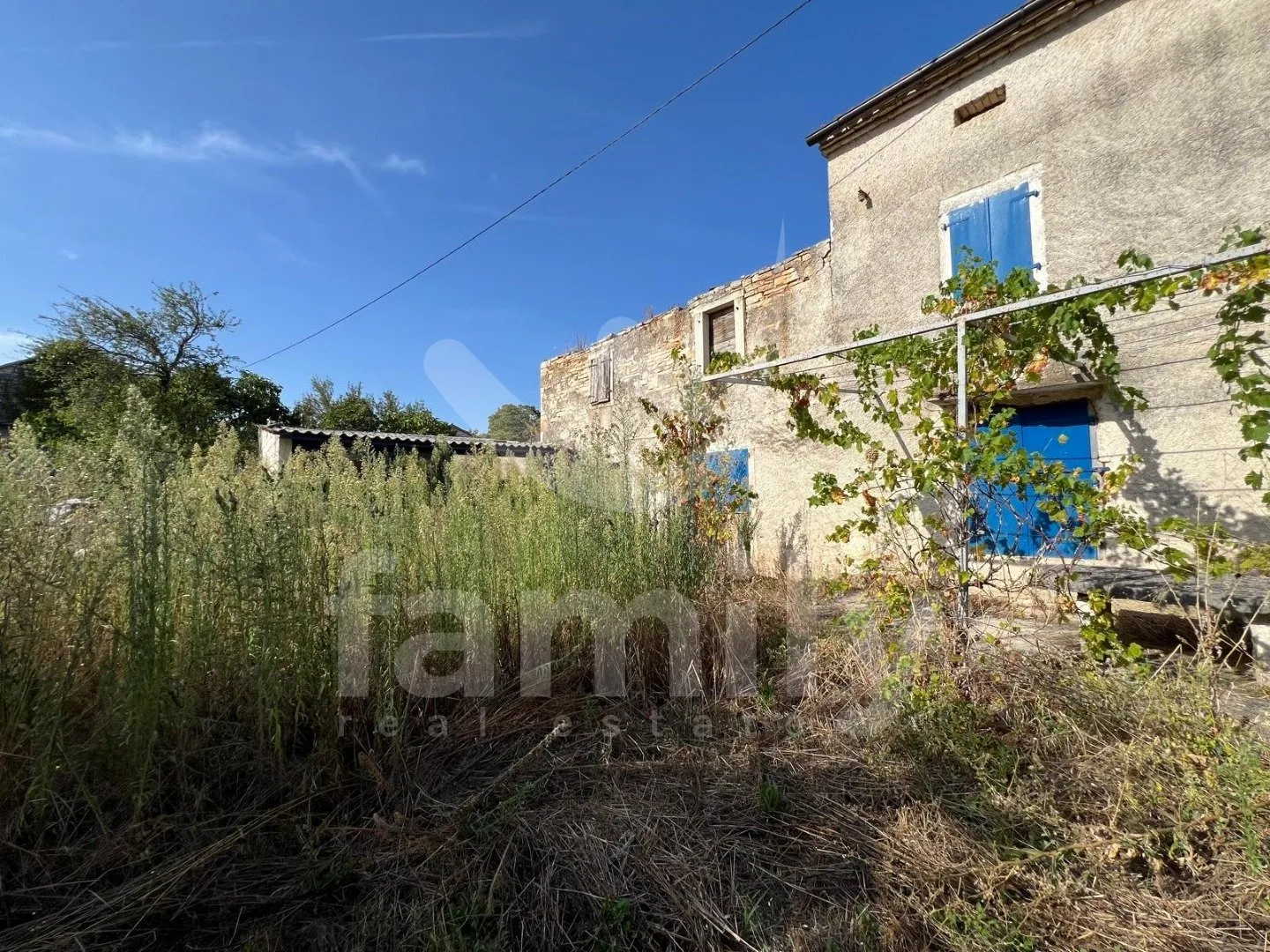 tri kuće za renovaciju na mirnoj lokaciji - slika 2