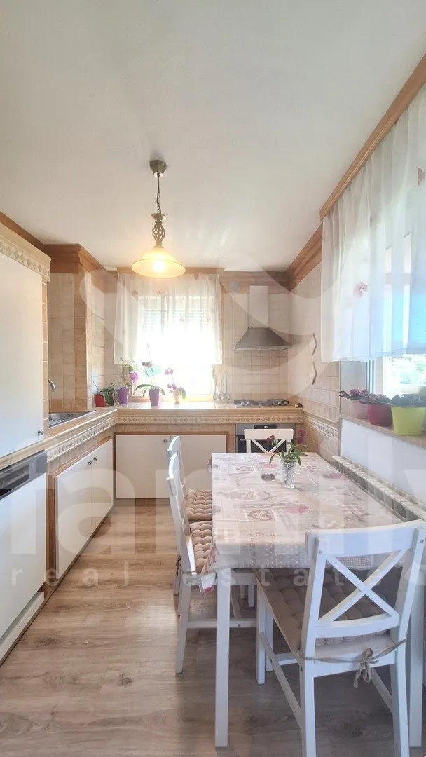 Ekskluzivna Prodaja Obiteljskog Stana Na Traženoj Lokaciji - Pula