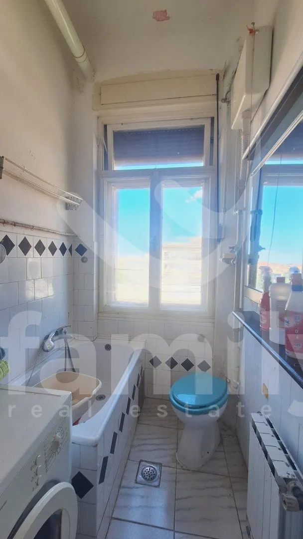 prodaja dvosobni stan rovinj centar - pogled na more - slika 10