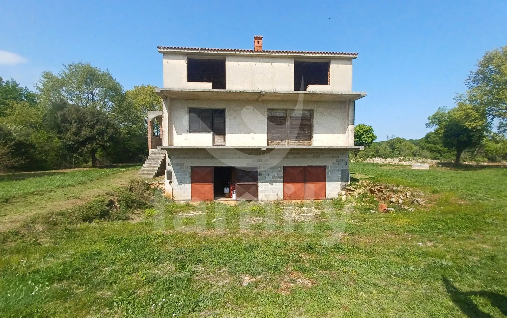 prodaja kuće u roh-bau fazi u šišanu - ogroman potencijal - slika 2