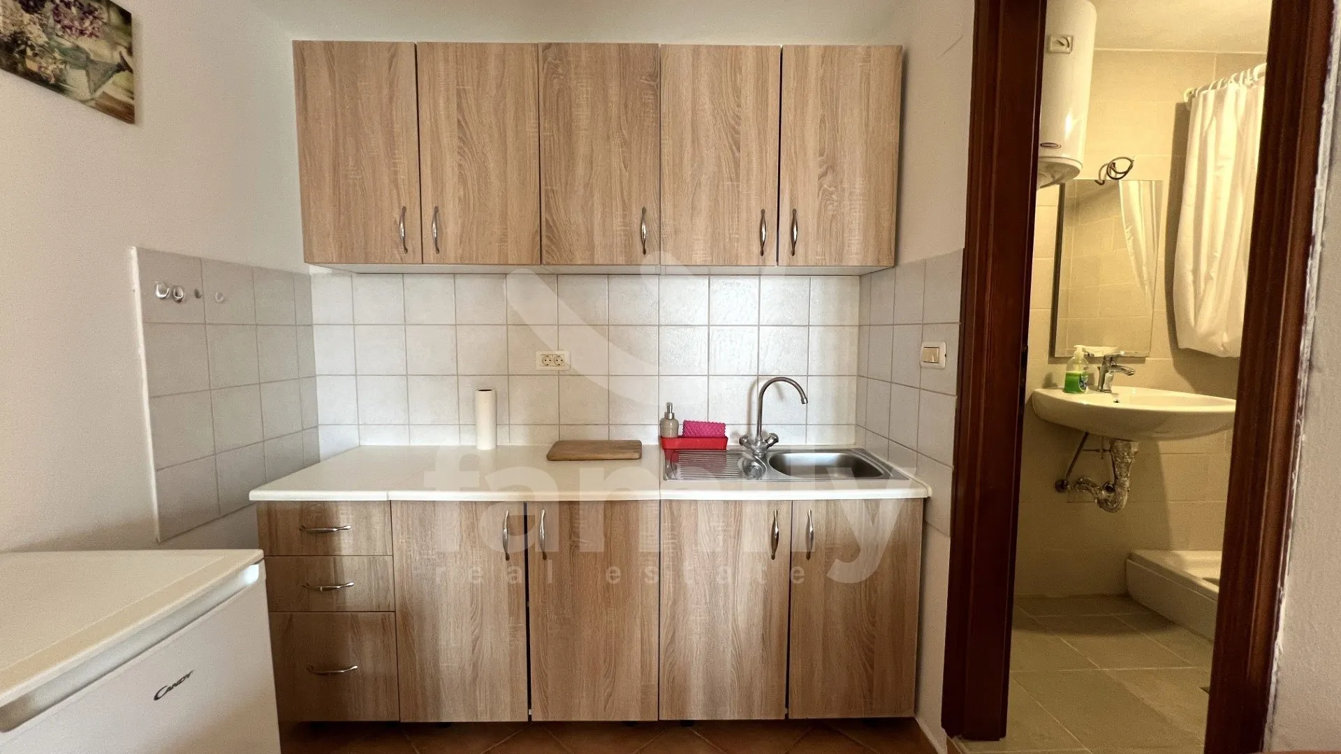 prodaja visokoisplative kuće sa dva apartmana u rovinju - slika 10
