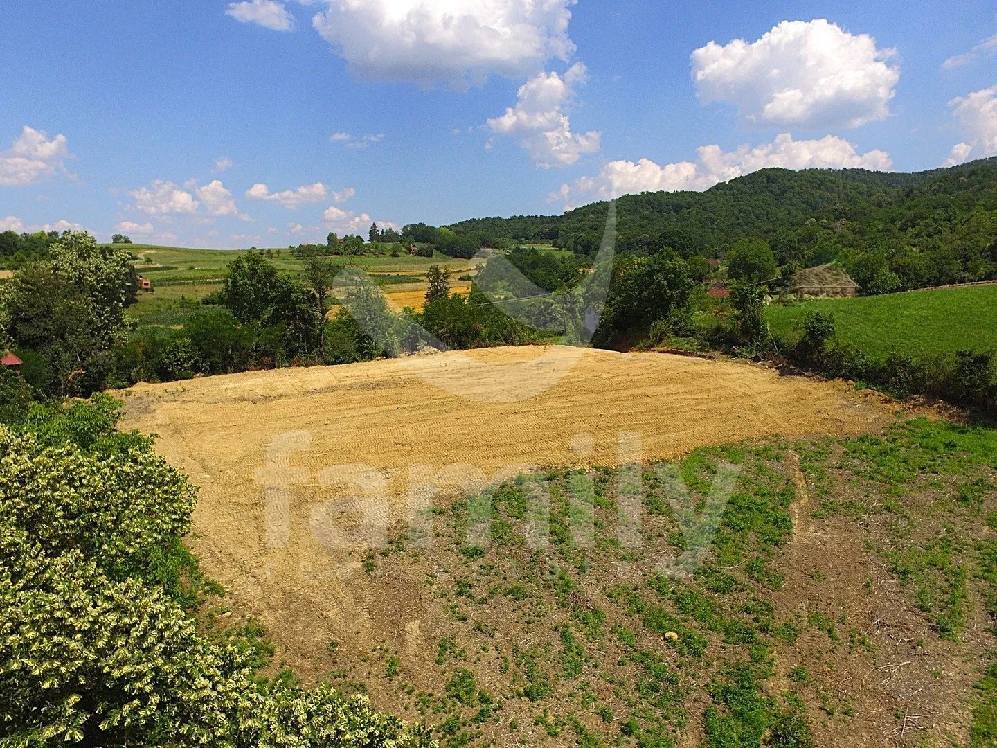 Atraktivno Građevinsko Zemljište U Novom Selu - Novo Selo, Požega