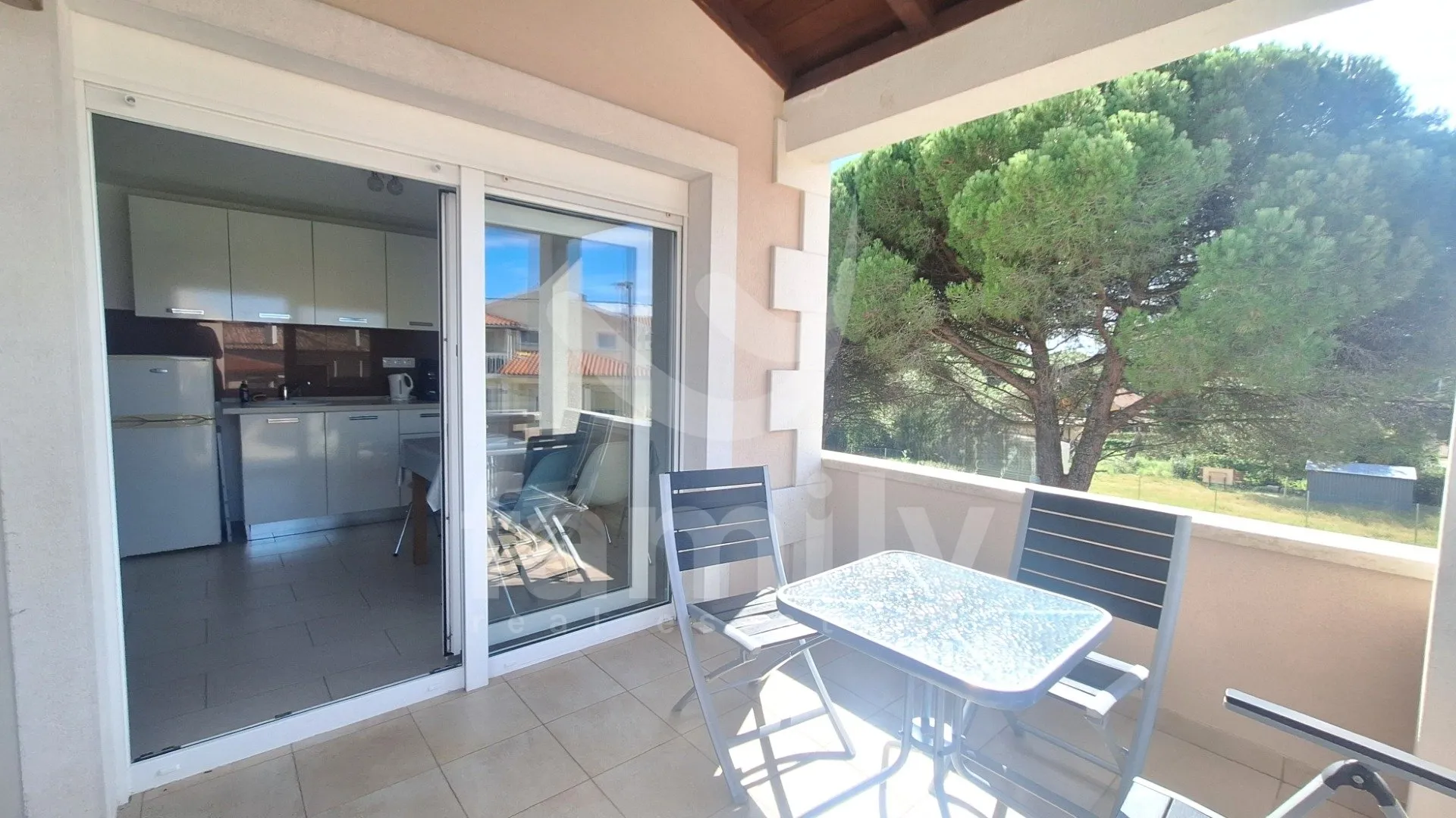 apartmanska kuća sa bazenom blizu mora - slika 27