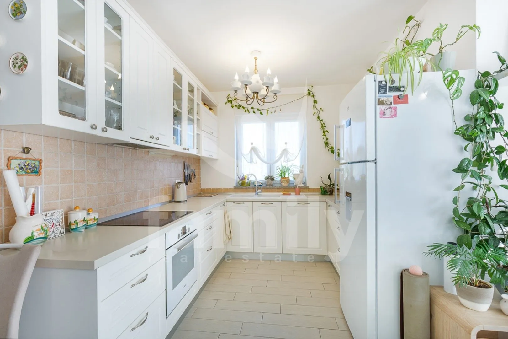 prodaja obiteljski stan s apartmanom i vrtom pula veli vrh - slika 4