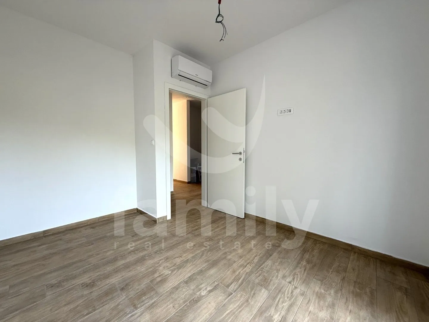 prodaja komforan dvosoban stan novogradnja blizu mora - slika 8
