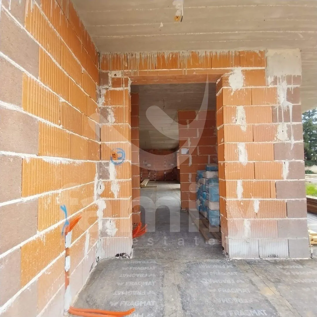građevinsko zemljište sa idejnim projektom u mirnom naselju - slika 15