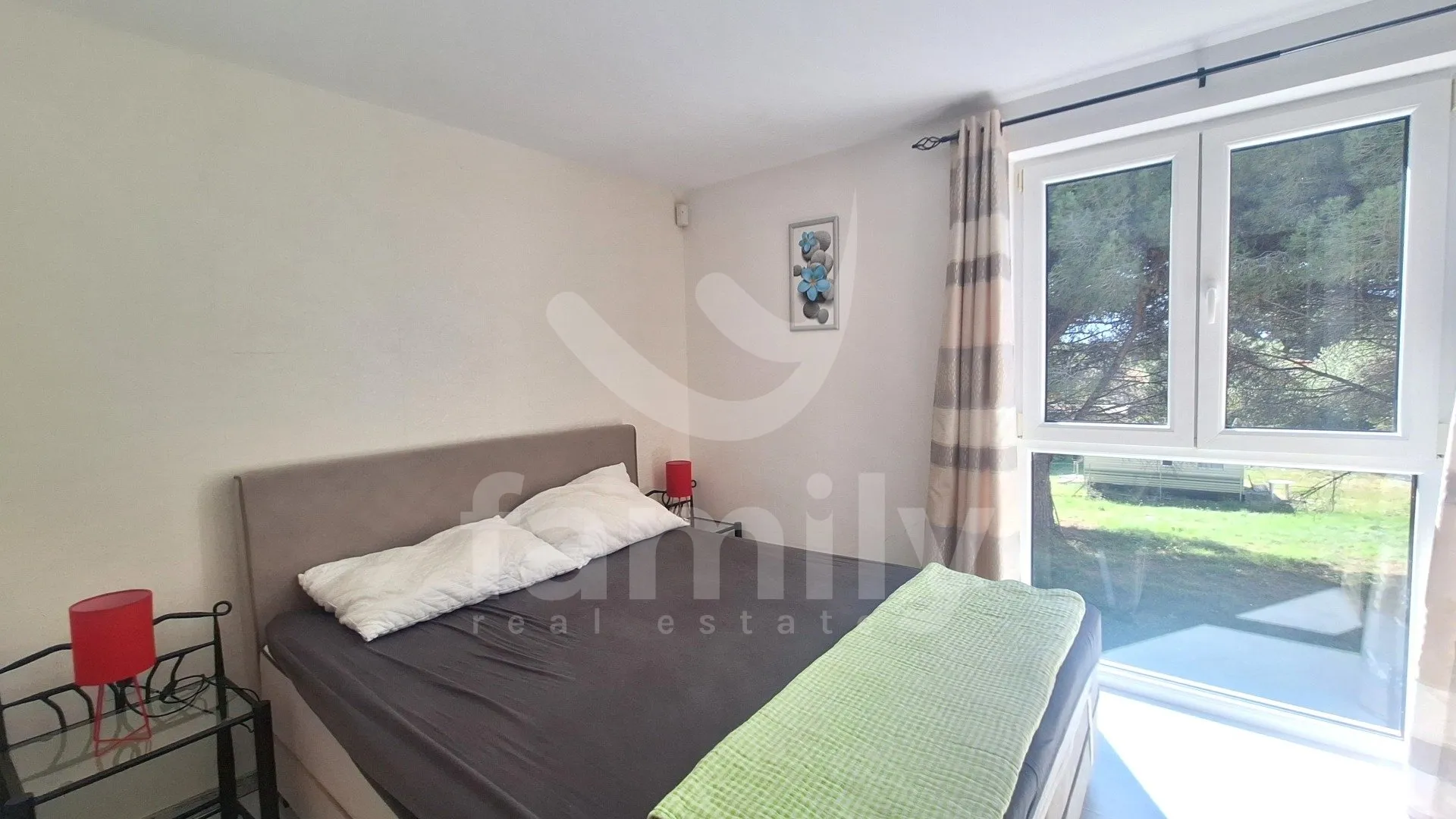 apartmanska kuća sa bazenom blizu mora - slika 20
