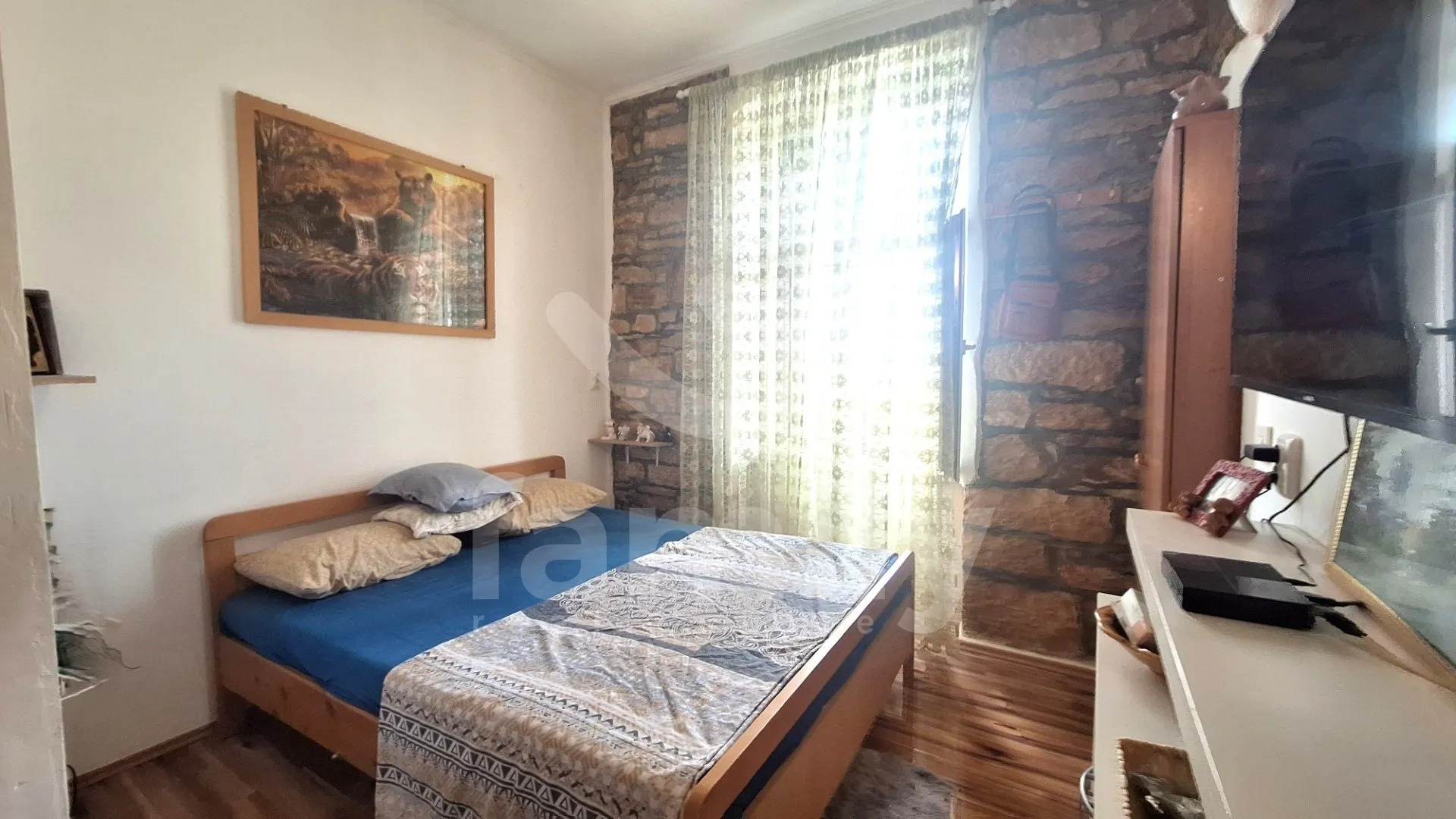 eksluzivna prodaja dva stana sa pogledom na more na odličnoj lokaciji - slika 13