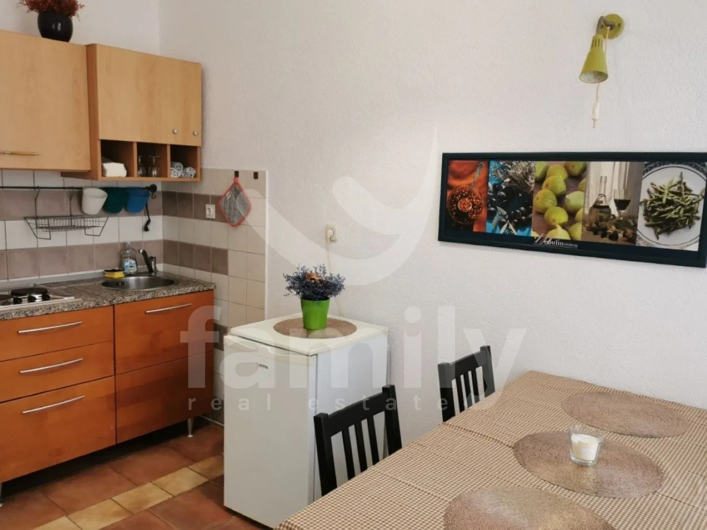 poslovno - stambena zgrada u centru pule sa pogledom na more - slika 5