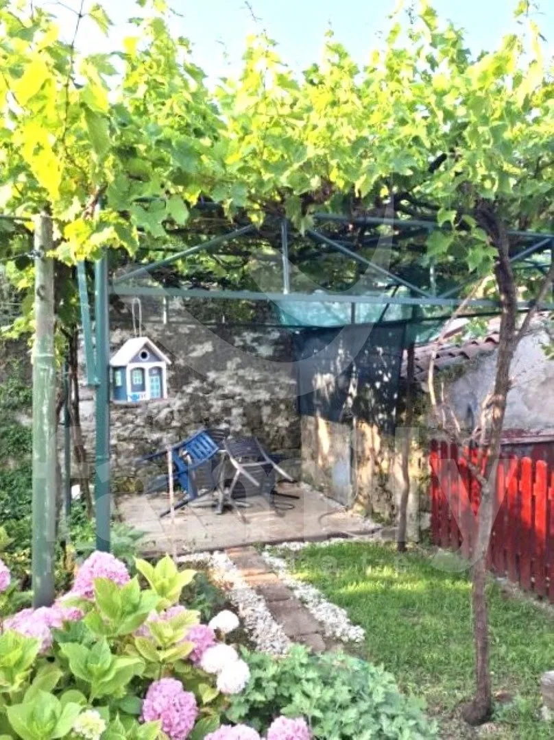 prodaja šarmantnog dvosobnog stana na monte zaru - slika 10