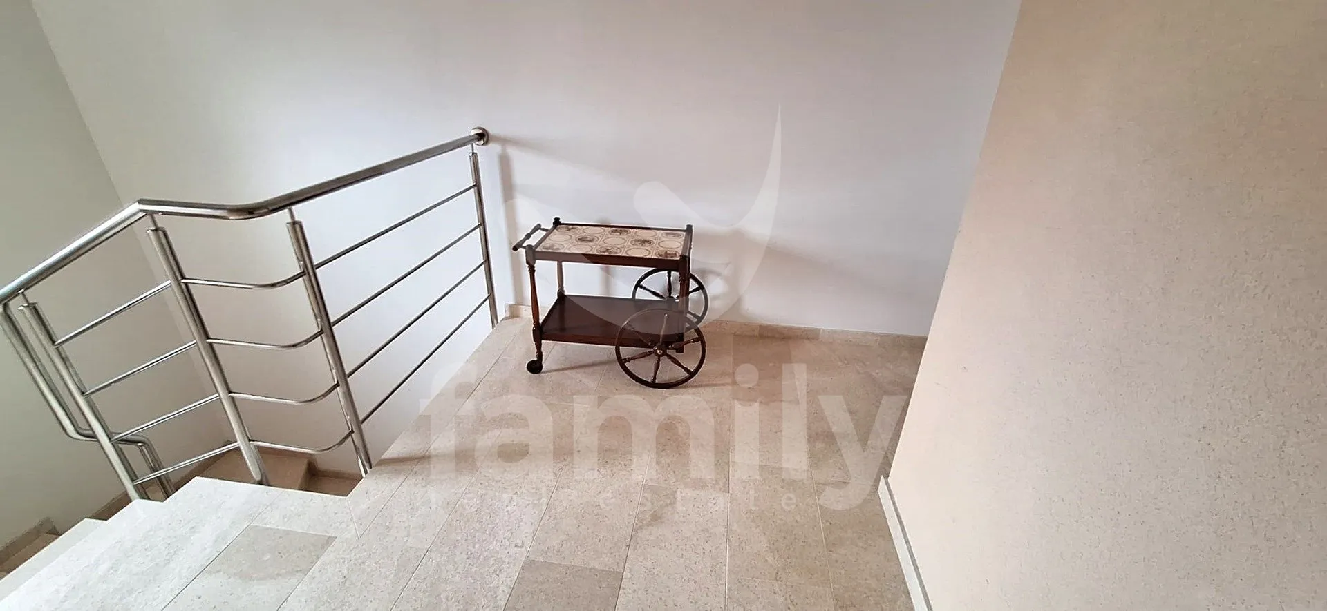 dvoetažni novi stan, pogled more i tri spavaće sobe - slika 12