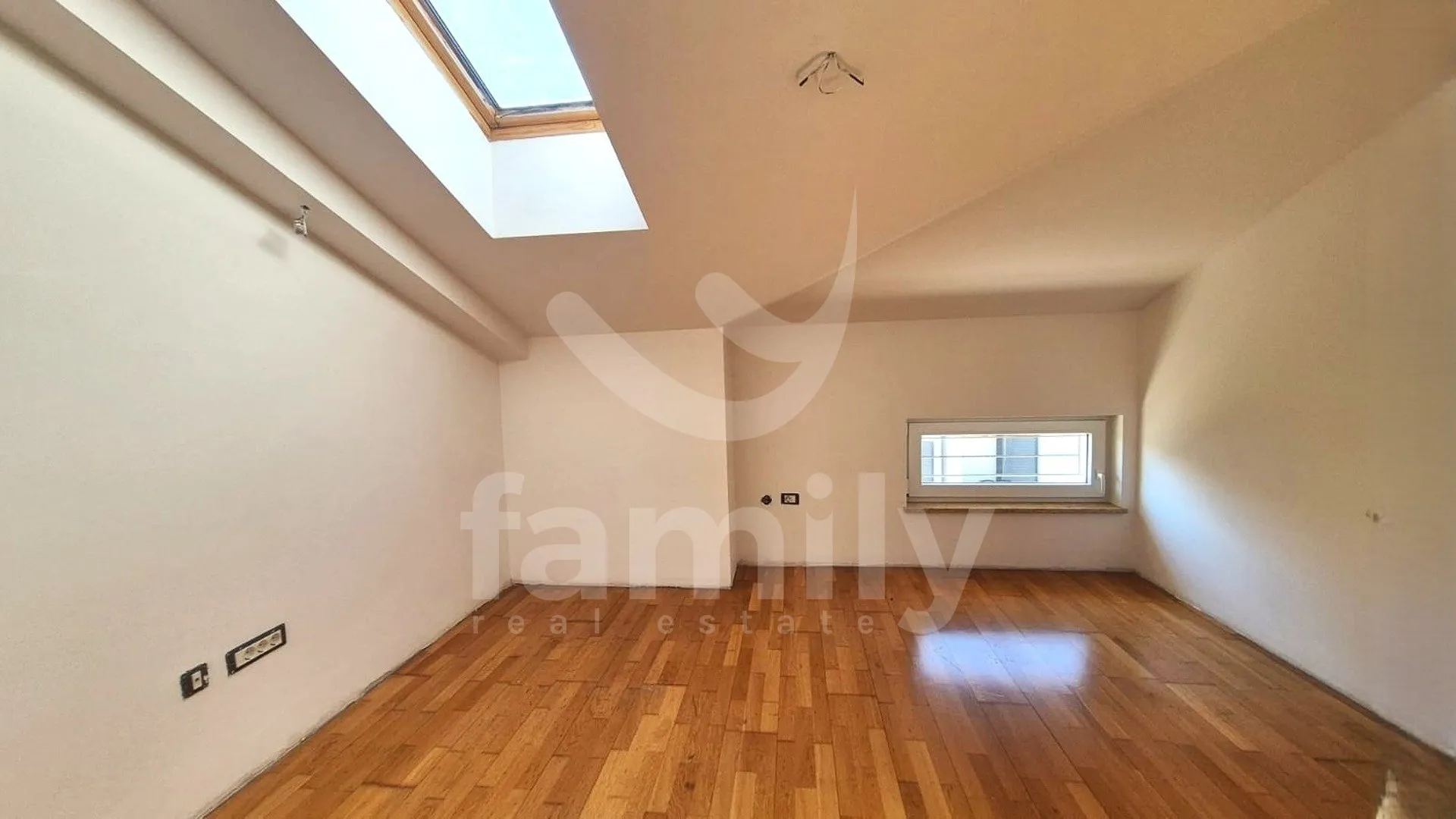 penthouse uz more s bazenom i panoramskim pogledom - slika 15