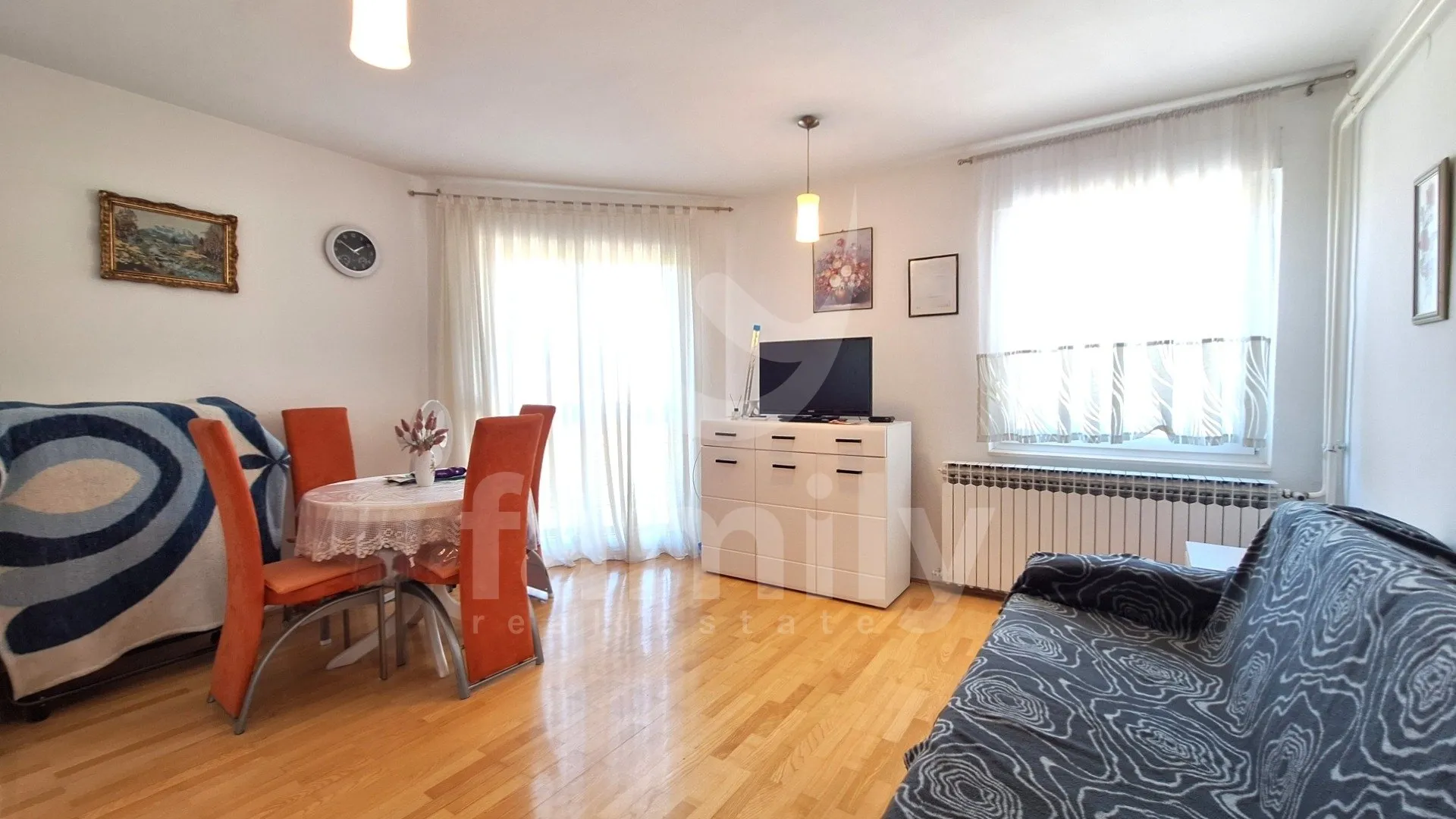 prodaja stana u centru garešnice - slika 2