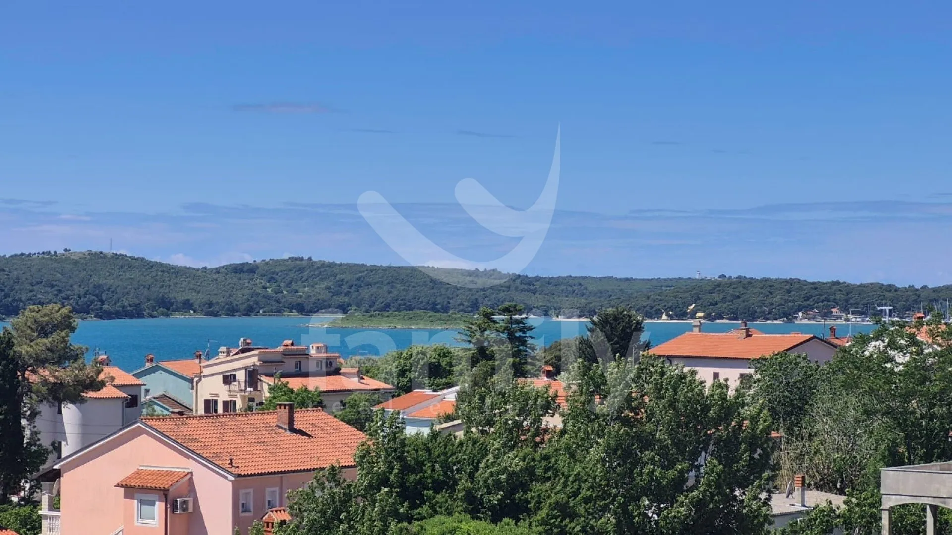 Prekrasna Vila Sa Grijanim Bazenom Blizu Plaže - Medulin