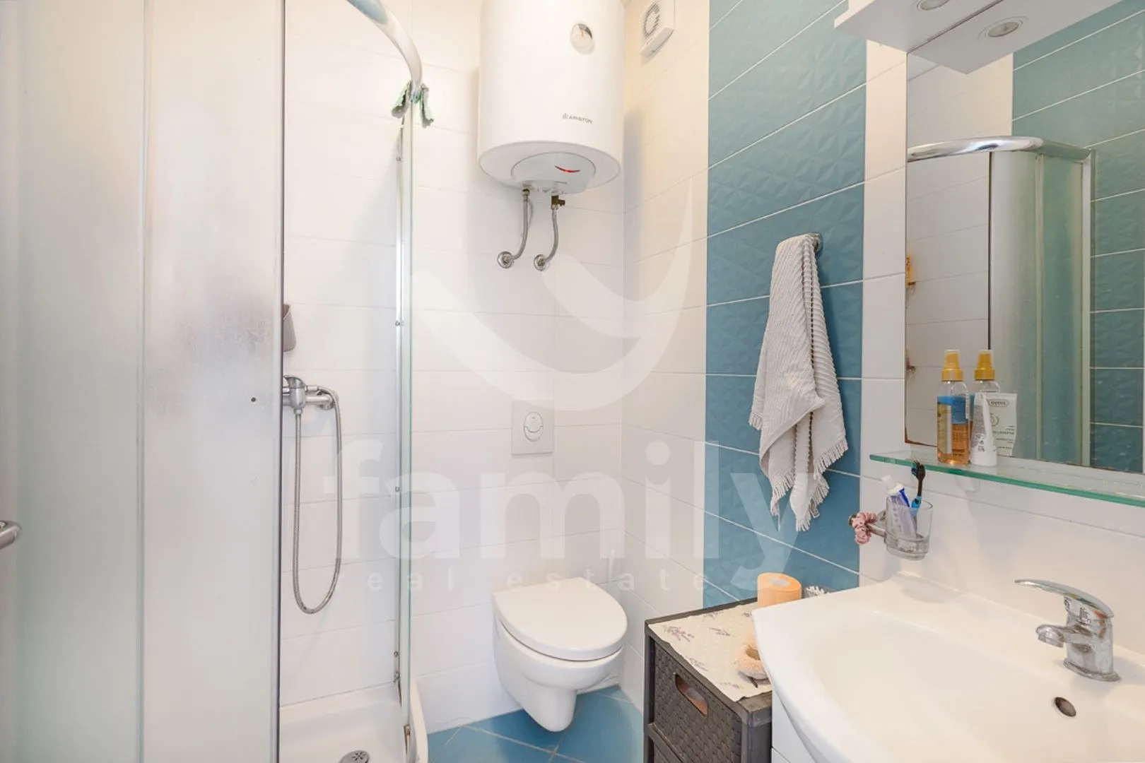 prodaja obiteljski stan s apartmanom i vrtom pula veli vrh - slika 8