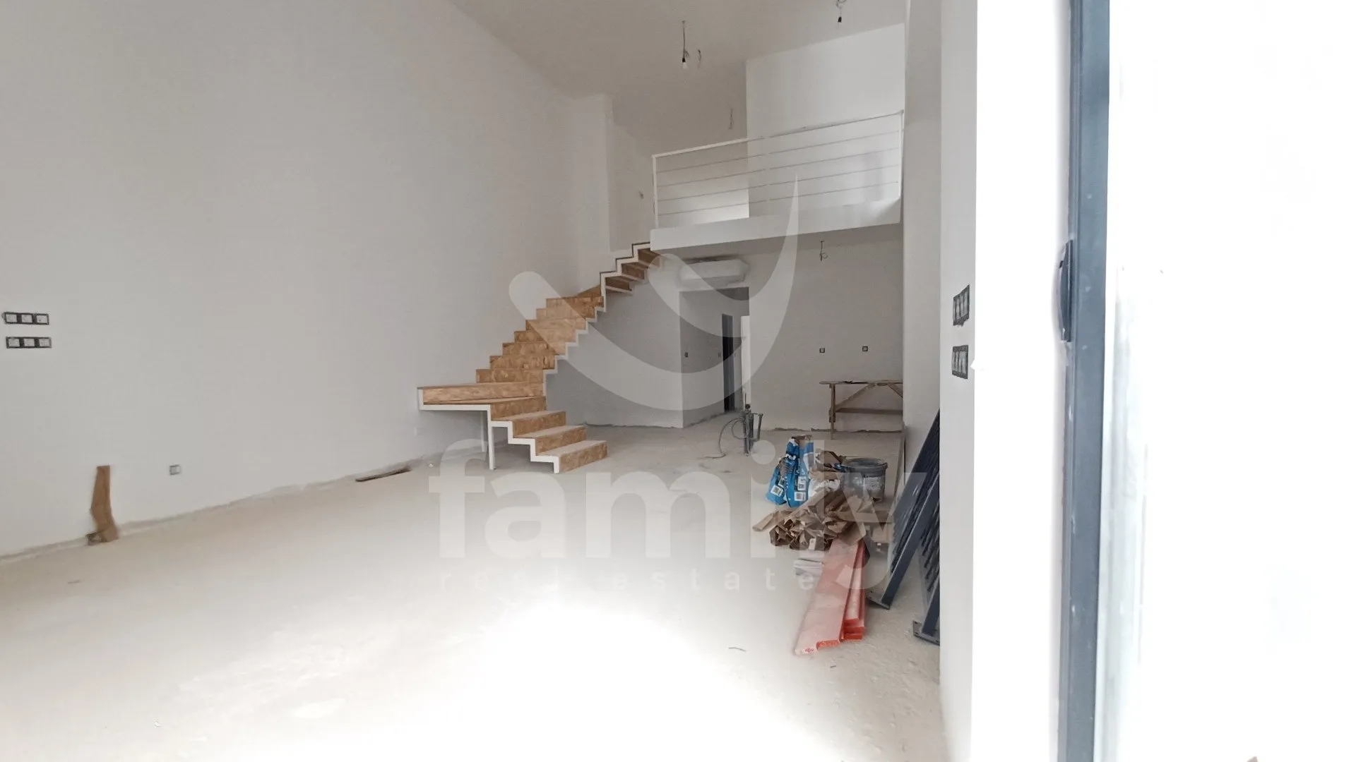novi luksuzni penthouse na top lokaciji - slika 2
