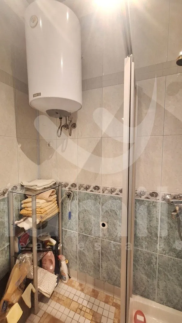 dva stana sa garažom na atraktivnoj lokaciji - slika 10