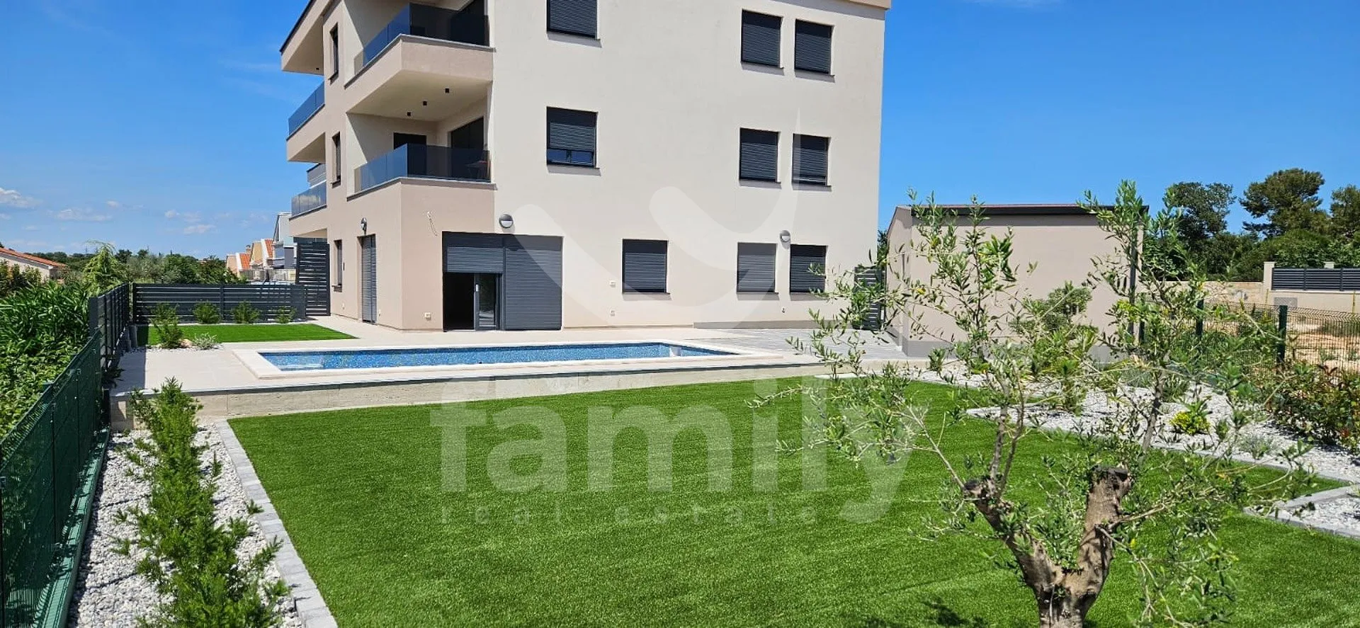 novogradnja, apartman na drugom katu sa pogledom na more - slika 3