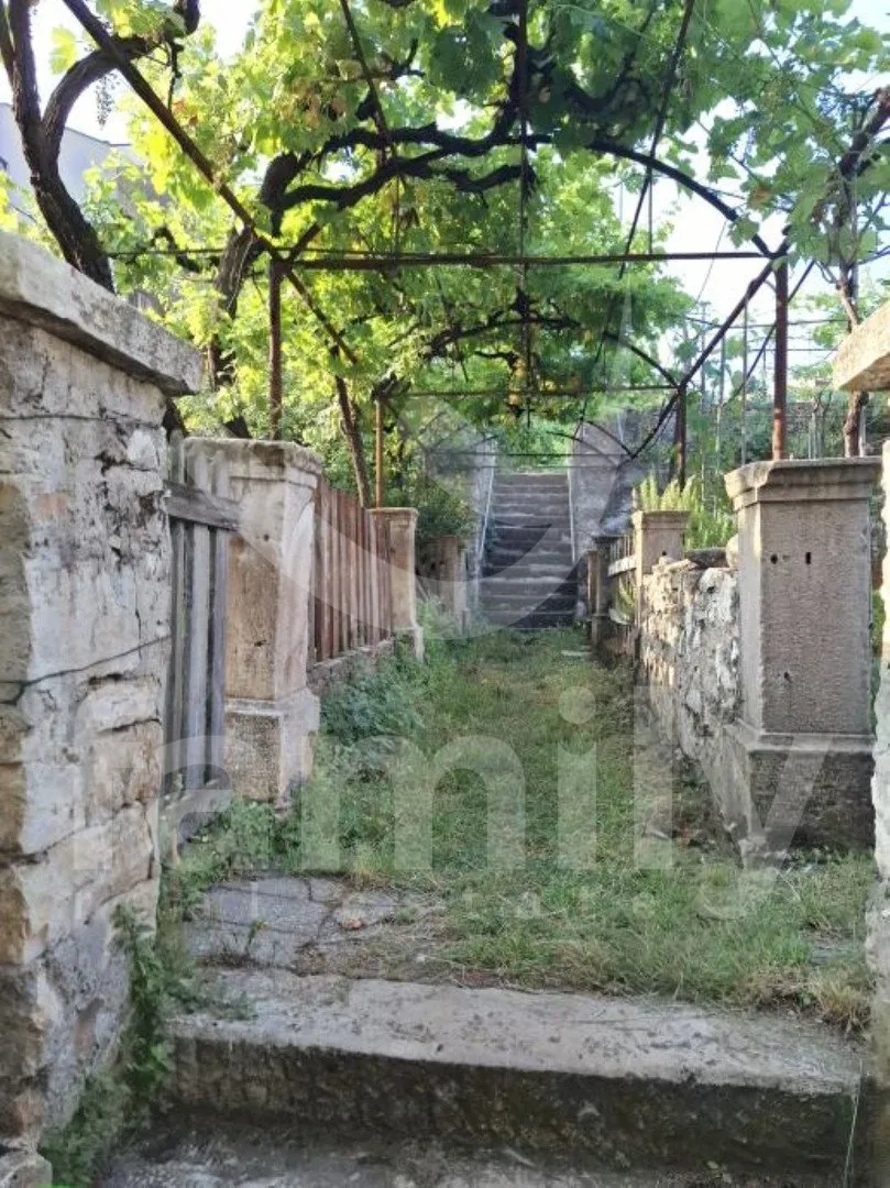 prodaja šarmantnog dvosobnog stana na monte zaru - slika 9
