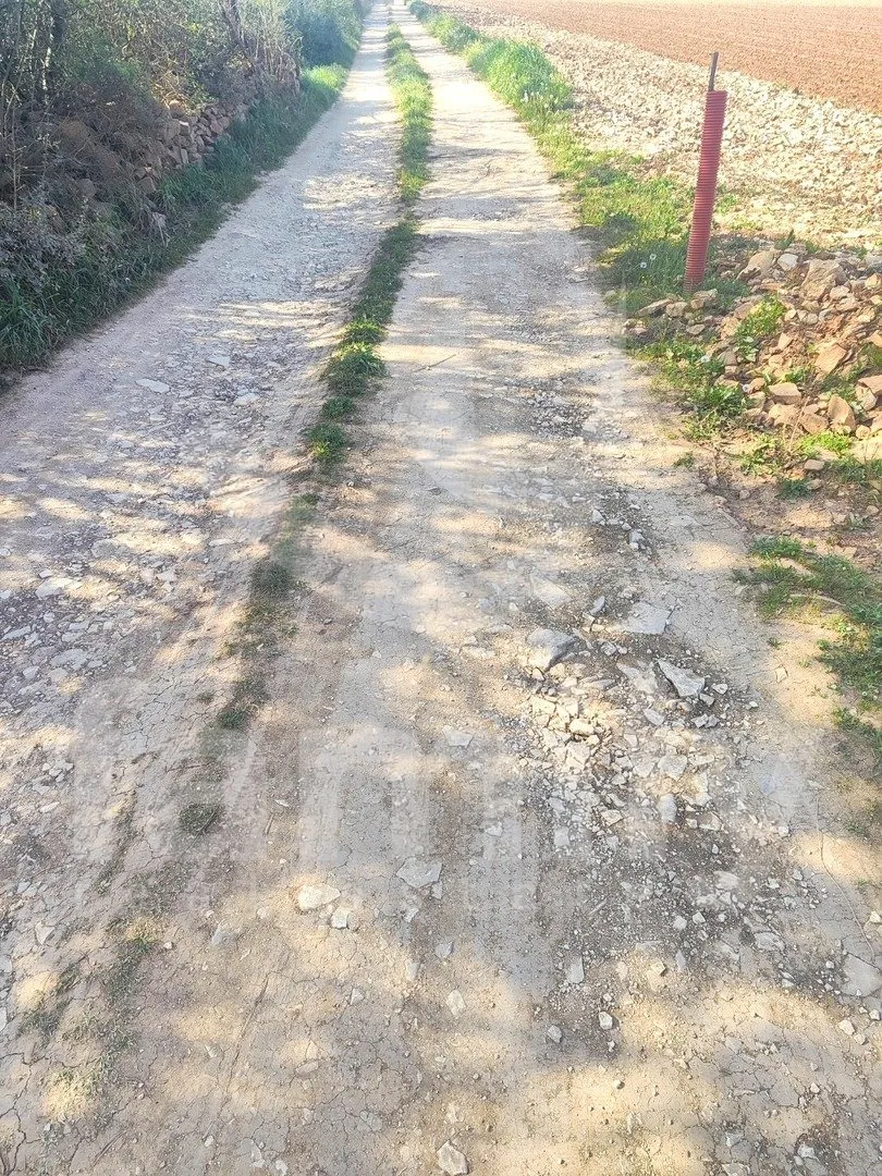 poljoprivredno zemljište sa bušotinom vode - slika 9