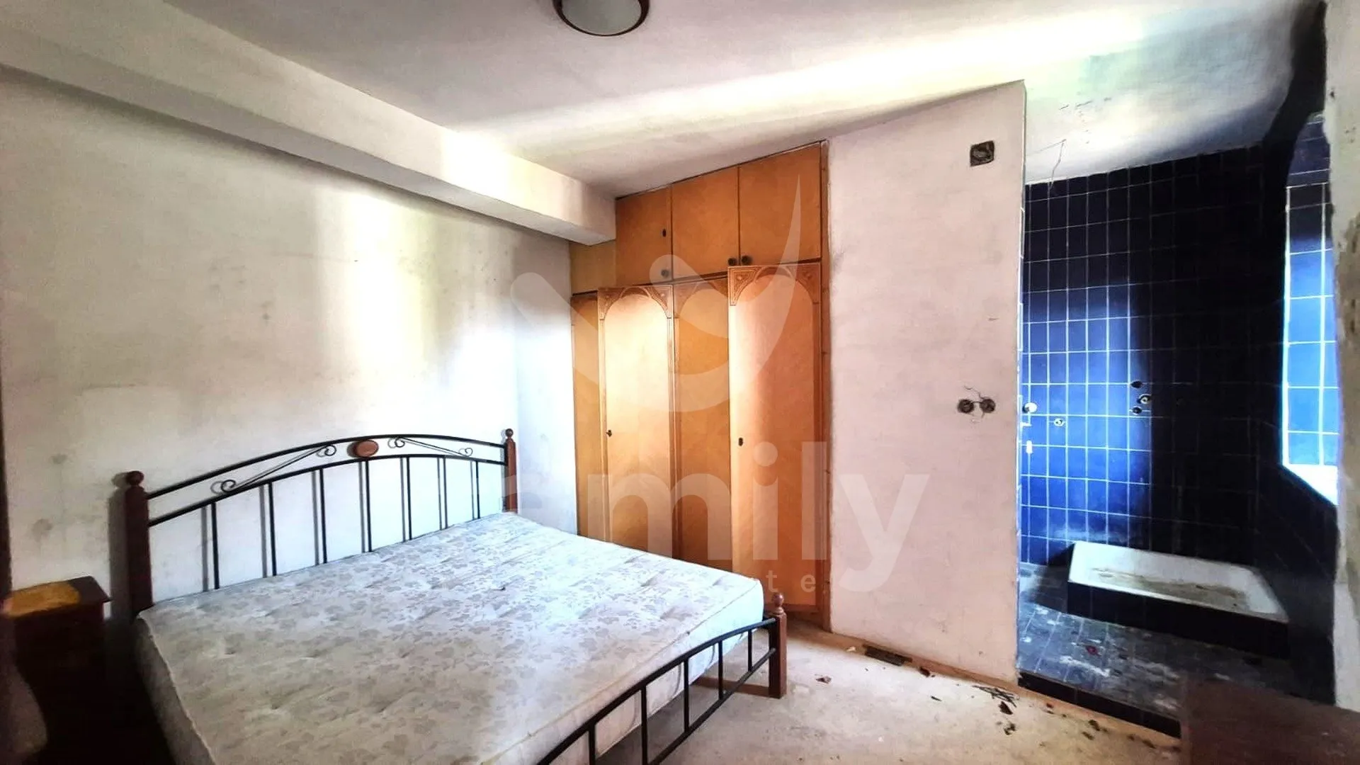 prodaja kuće za adaptaciju na lijepoj lokaciji - slika 5