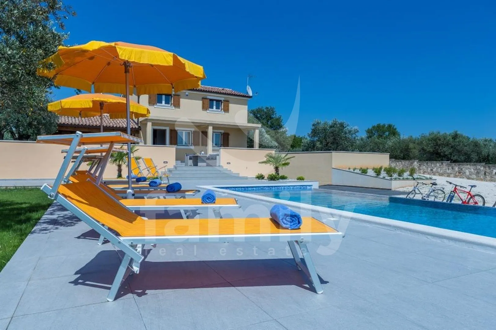 vila u oazi mira sa pogledom na more i brijunsko otočje - slika 19