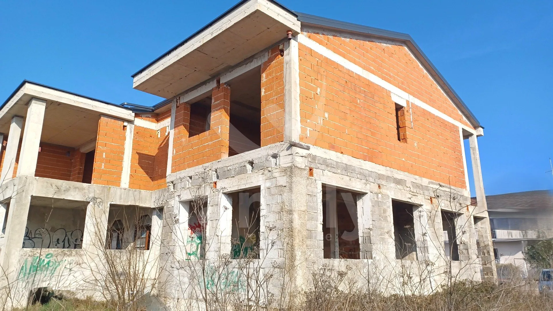 prodaja stambeno-poslovne zgrade na atraktivnoj lokaciji blizu mora - slika 3