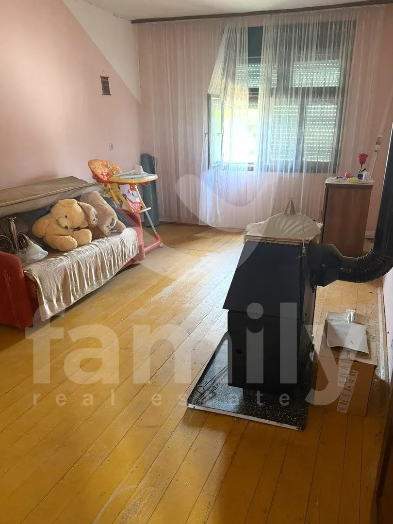 obiteljsko imanje u lađevcu – dvije kuće, podrumi, pomoćni objekti i okućnice - slika 22