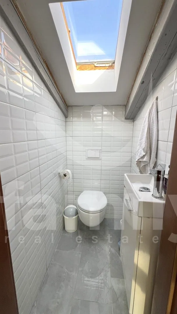 prodaja visokoisplative kuće sa dva apartmana u rovinju - slika 18