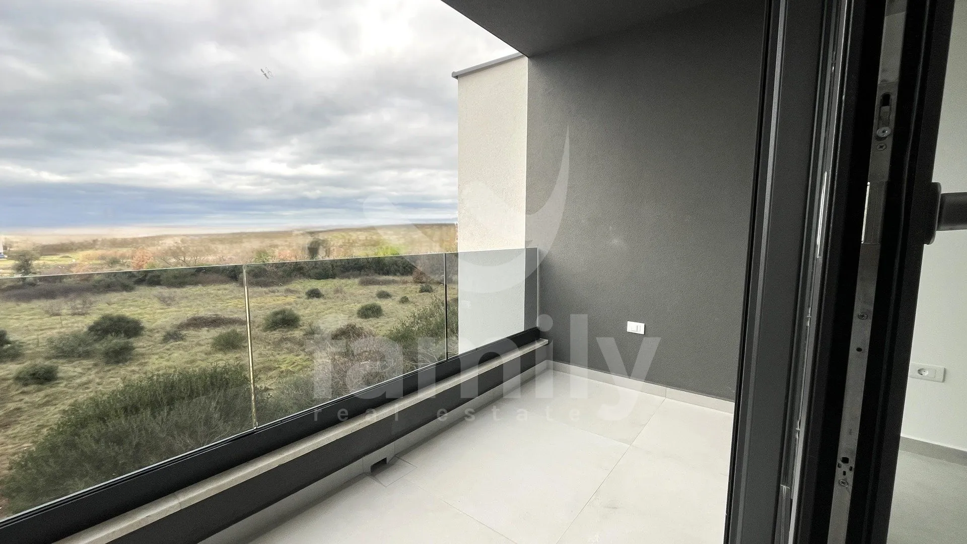 luksuzna novogradnja penthouse sa tri spavaće sobe - slika 17