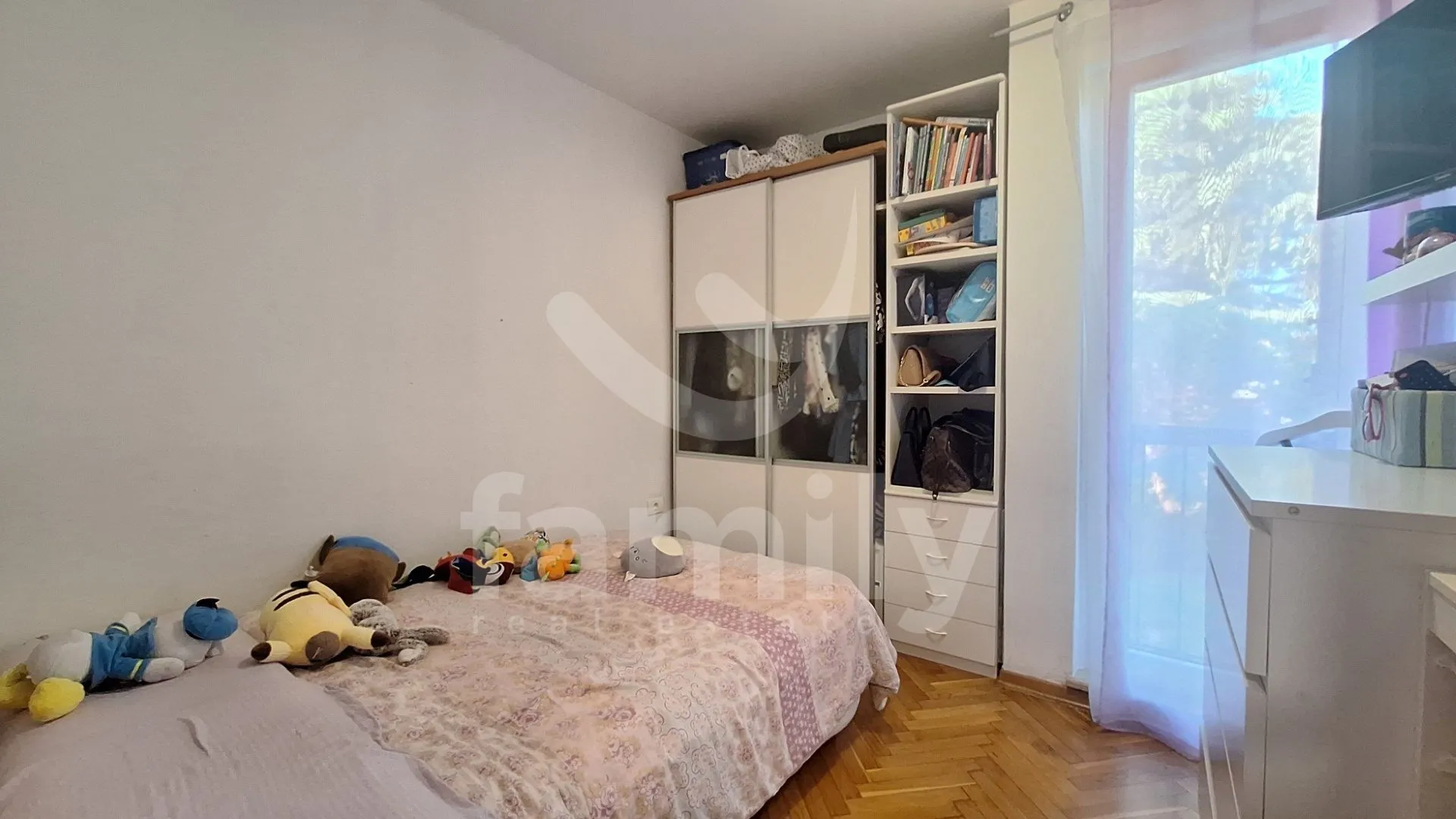 ekskluzivno komforan stan na pješačkoj udaljenosti do mora - slika 12