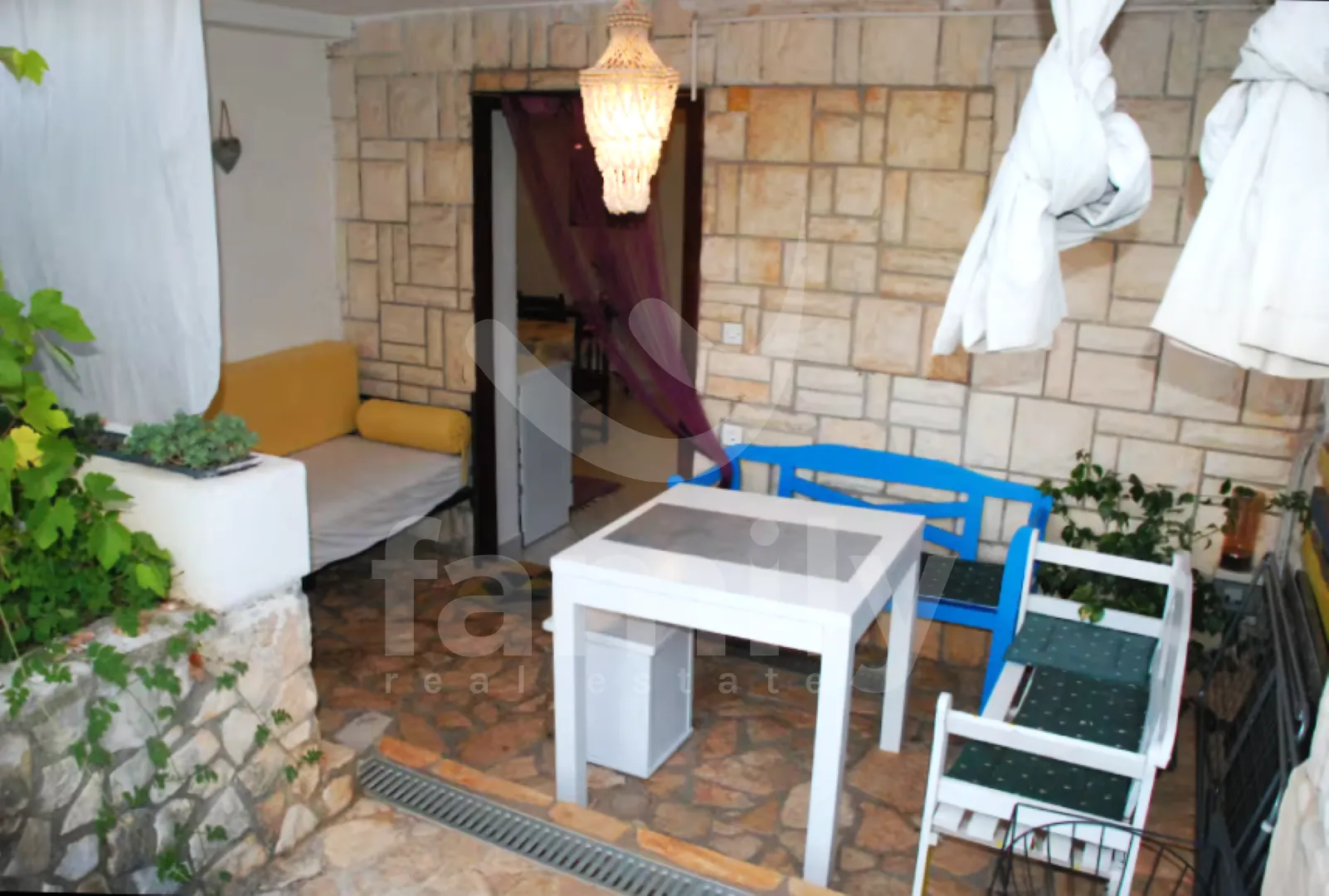 prodaja visokoisplative kuće sa pogledom na more - slika 8
