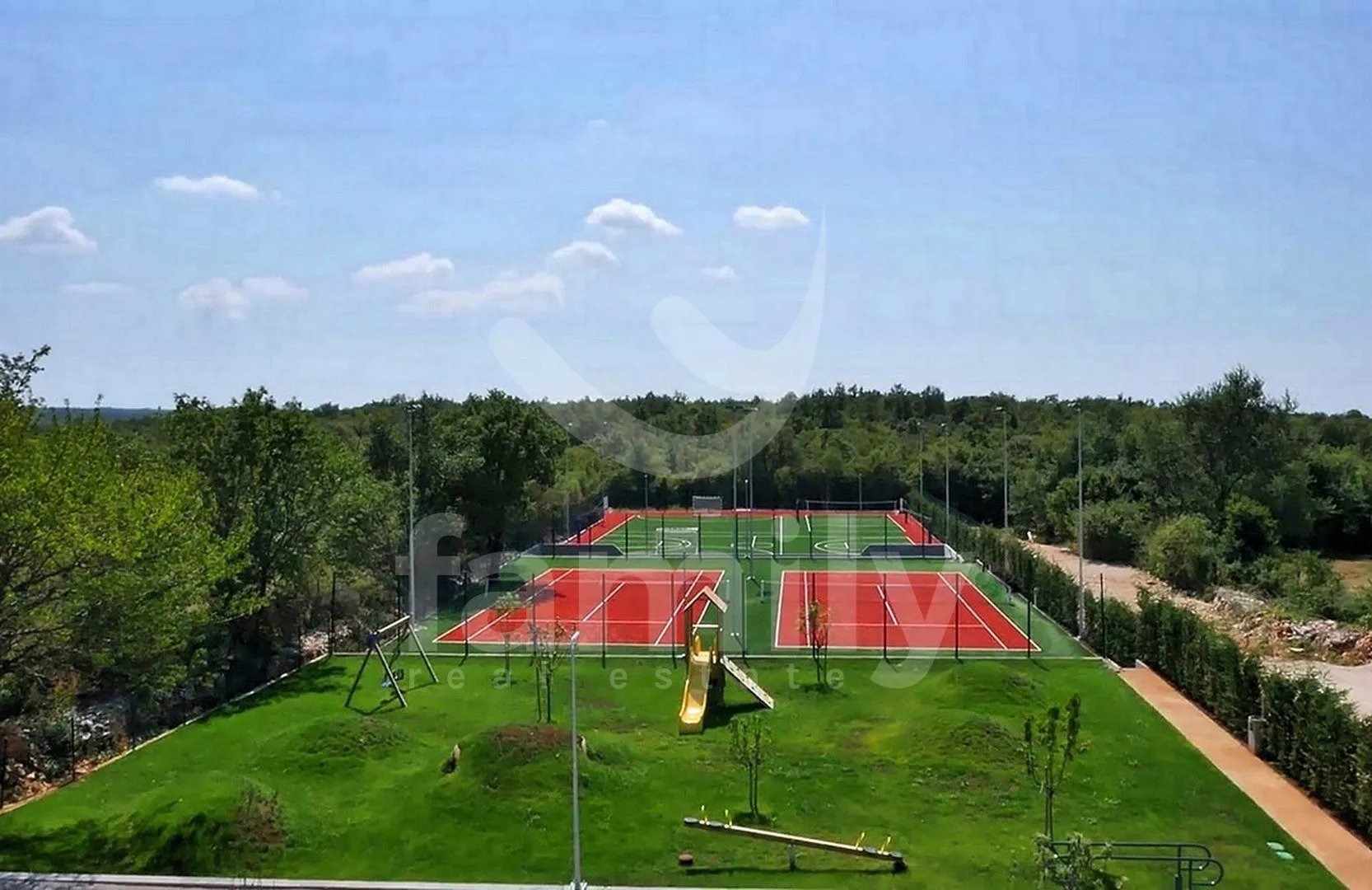 prestižna vila sa sportskim terenima i pogledom na more - slika 28