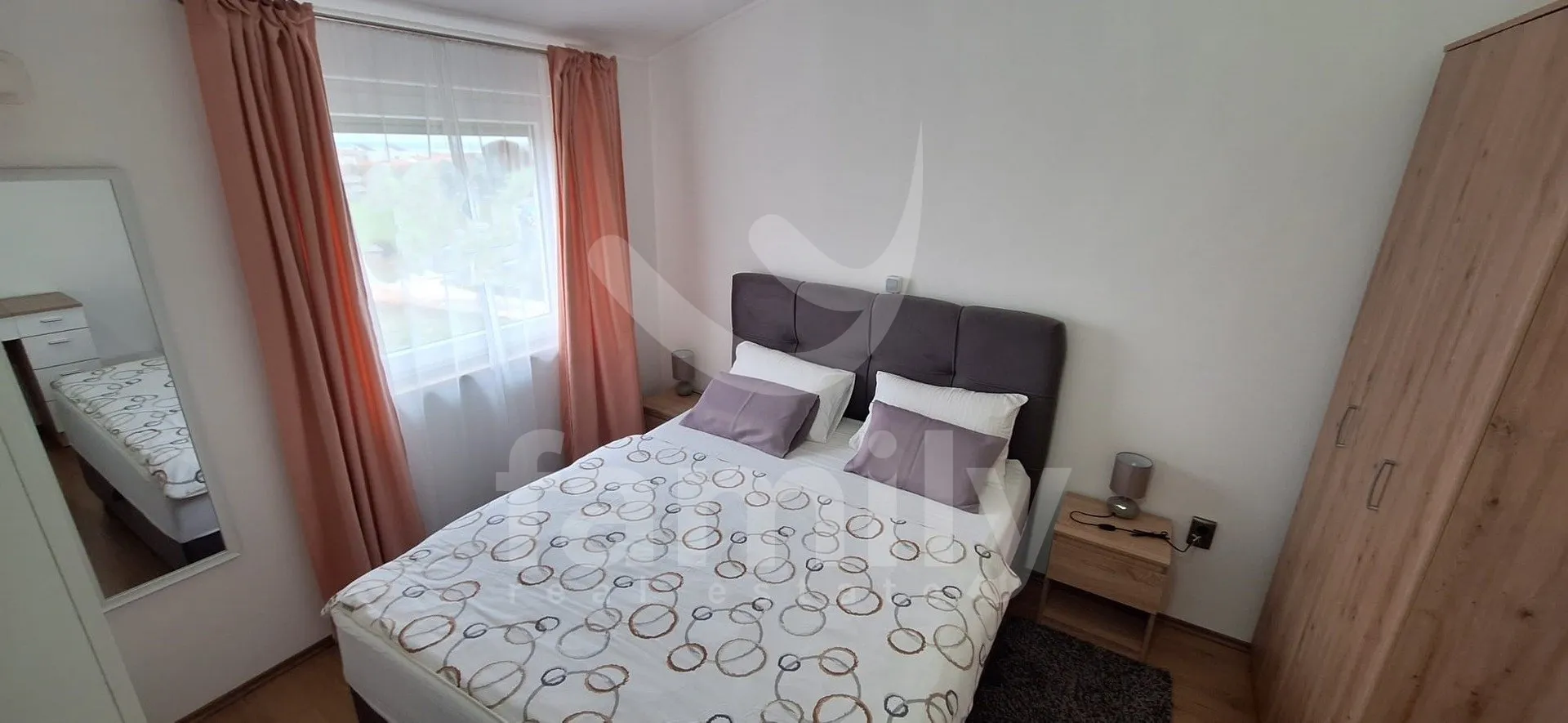 dvoetažni novouređeni stan sa pogledom na more - slika 7