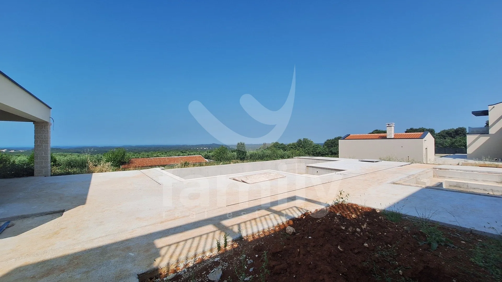 atraktivna villa sa spertakularnim pogledom - slika 14