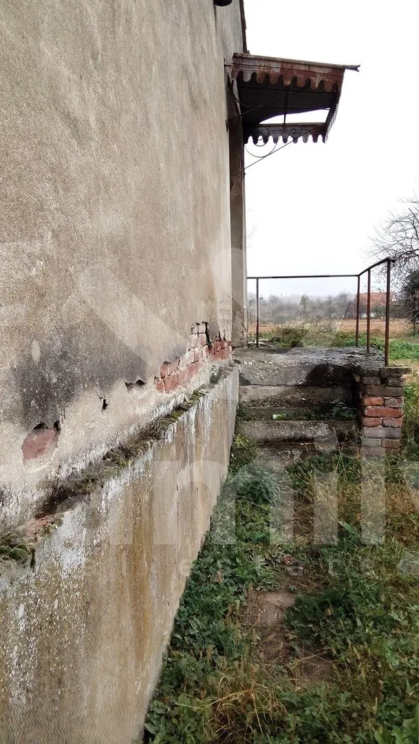 ekskluzivno samostojeća kuća za adaptaciju na mirnoj lokaciji - slika 18