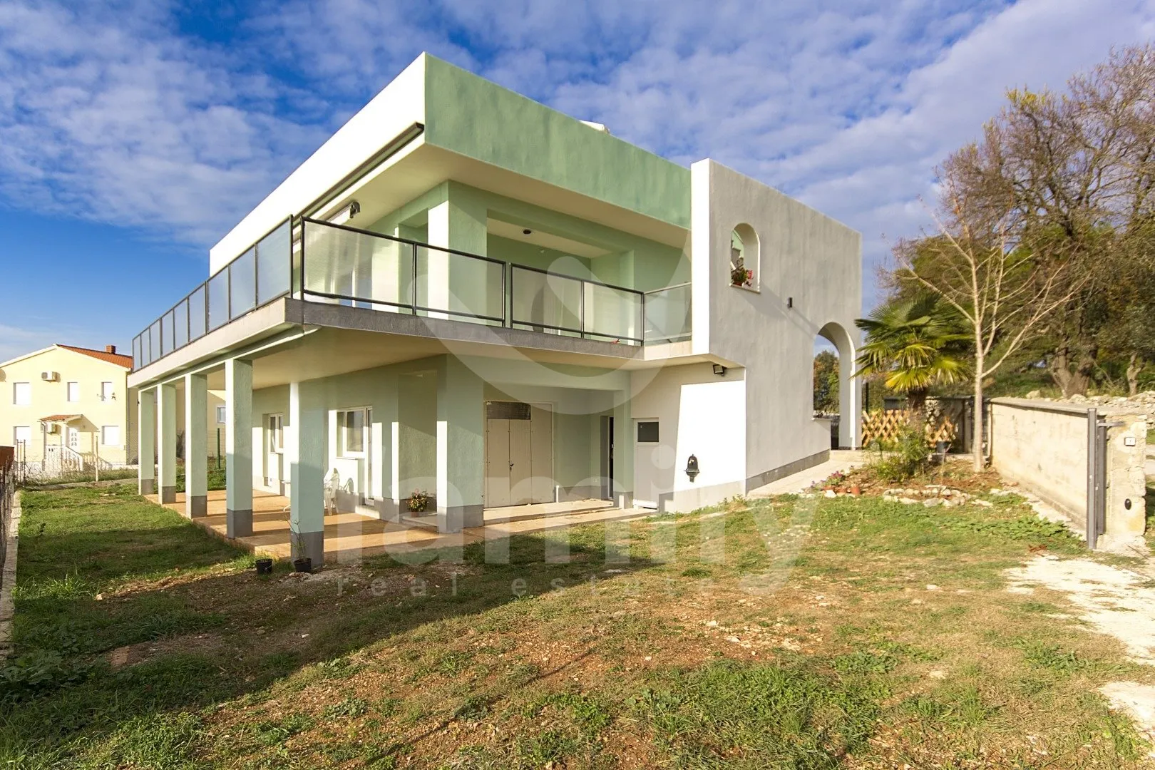 prostrana kuća s pogledom na more - slika 3