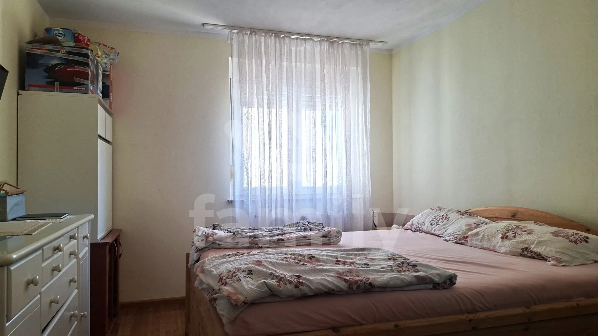 ekskluzivno prodaja prostrane kuće u blizini mora - slika 15
