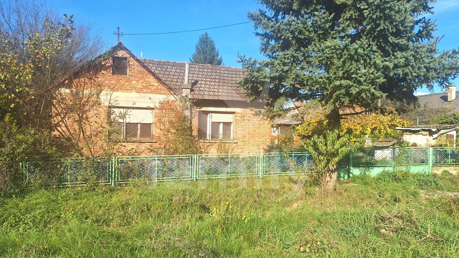 eksluzivno prostrana kuća za adaptaciju na top lokaciji - slika 3