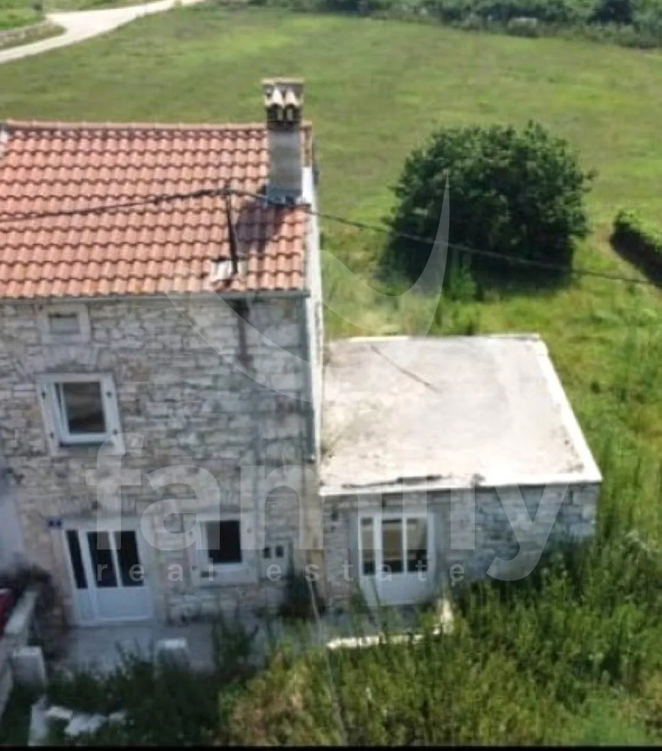 prodaja kamene kuće za renovaciju sa izrađenim projektom - slika 3